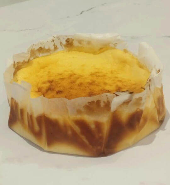 Tarta de queso vasca clásica española